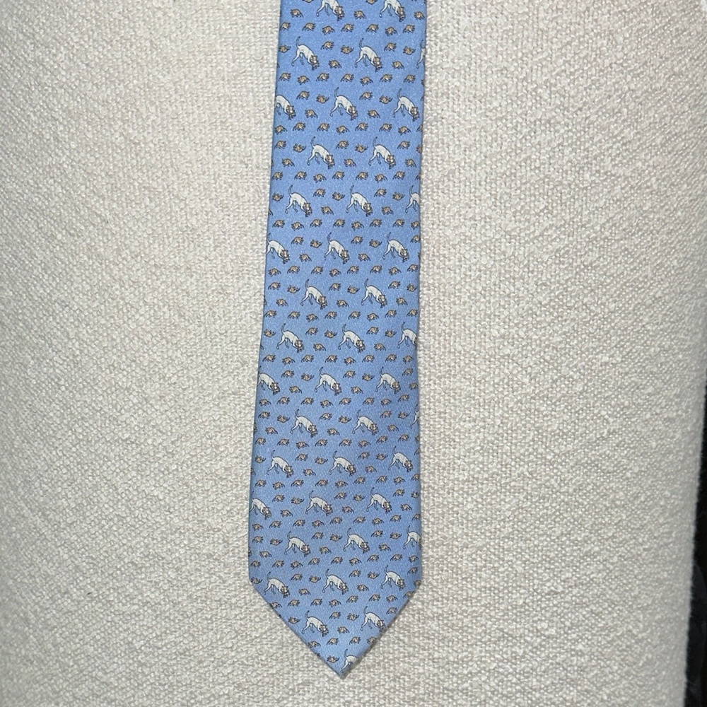 Vineyard Vines Blue Tie with Dog and Duck Pattern